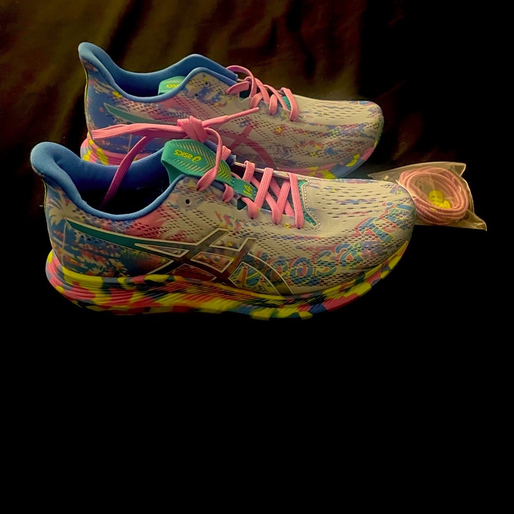 Asics Noosa Tri 14 running shoes, size 8.5